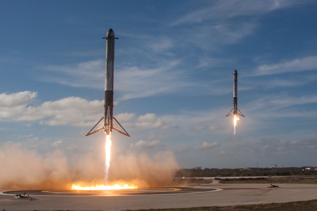 Falcon Heavy Booster Landing
