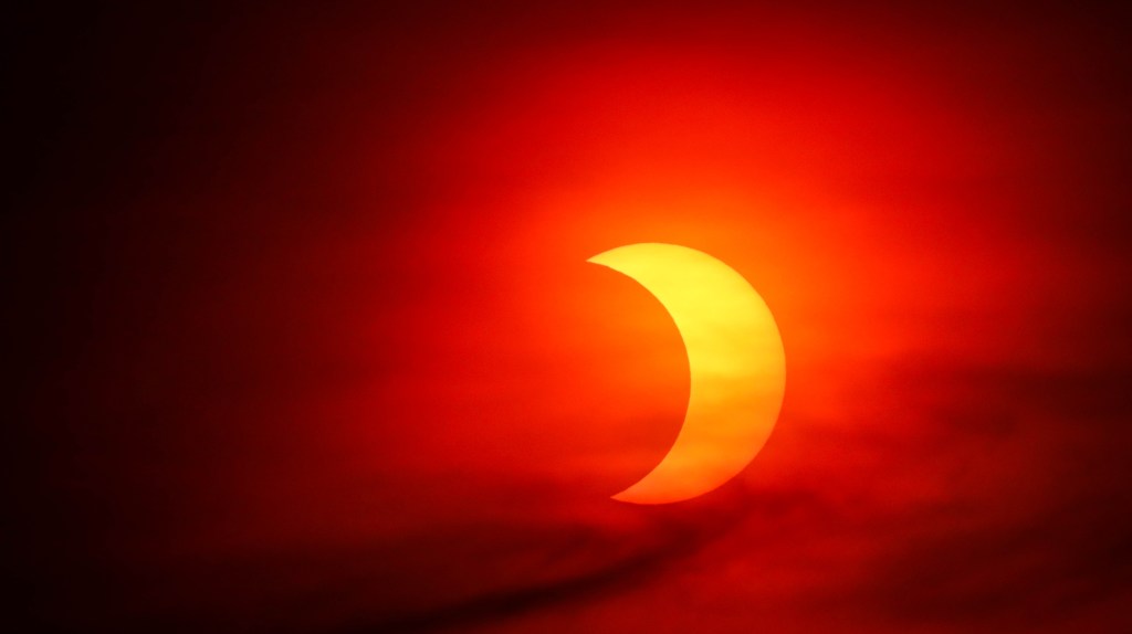 solar eclipse, april 8 2024, nasa, sun, moon